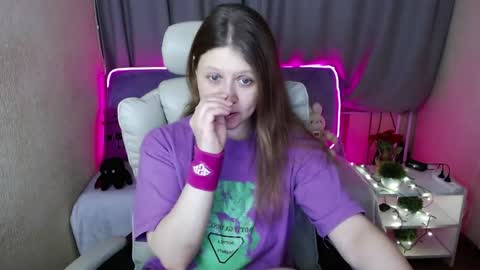 Snapshot of alekasamui chatting on February 2025 01:33:01 AM Aleksa online show from February 2025 01:33:01 AM