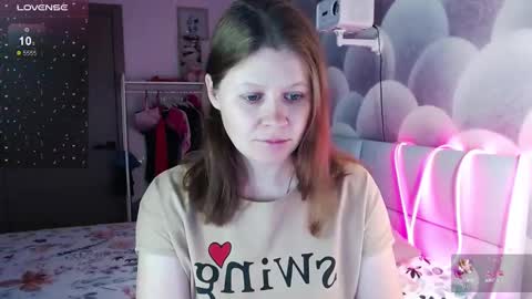 Snapshot of alekasamui chatting on October 2025 01:39:03 AM Aleksa online show from October 2025 01:39:03 AM