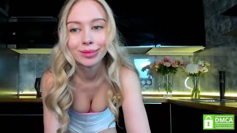 Snapshot of aleksa_cutie chatting on January 2025 10:39:01 AM Next stream - 2 dec - online show from January 2025 10:39:01 AM