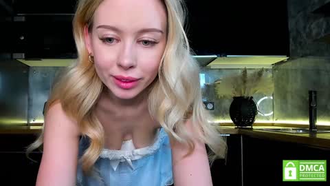 Snapshot of aleksa_cutie chatting on January 2025 03:30:02 PM Next stream - 2 dec - online show from January 2025 03:30:02 PM