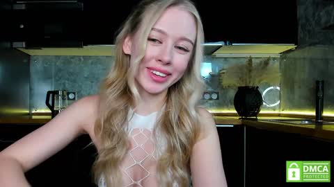 Snapshot of aleksa_cutie chatting on January 2025 12:11:02 PM Next stream - 2 dec - online show from January 2025 12:11:02 PM