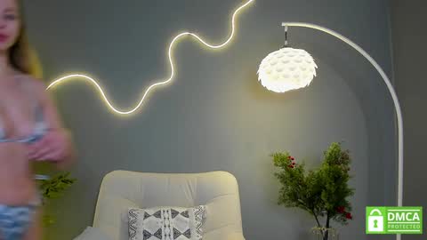 Snapshot of aleksa_cutie chatting on February 2025 12:58:01 PM Next stream - 2 dec - online show from February 2025 12:58:01 PM