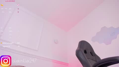 Snapshot of aleksandra_miller chatting on January 2025 03:11:02 PM Aleksandra online show from January 2025 03:11:02 PM