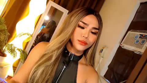 alenajones online show from April 2026 08:07:02 AM