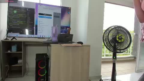 Snapshot of alesiacooper chatting on June 2026 09:06:01 PM alesia online show from June 2026 09:06:01 PM