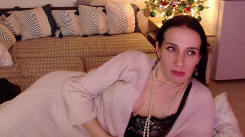 Sandra online show from December 2024 08:04:02 PM