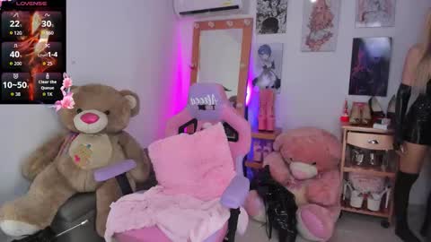 Alessa online show from May 2026 09:33:01 PM