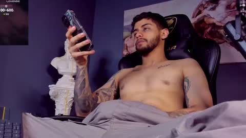 Alessandro INDEPENDENT MODEL online show from February 2025 01:00:02 AM