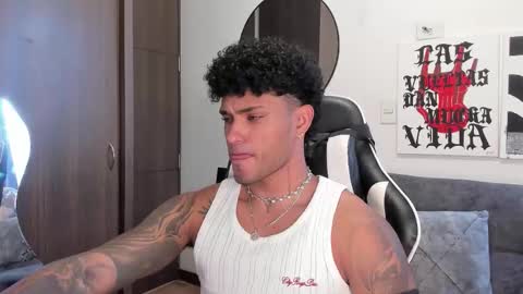 Alessandro Vanni online show from December 2025 02:35:02 PM