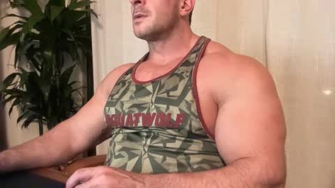 Alessandrobuilder online show from October 2025 07:05:01 PM