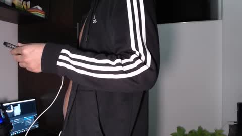 Snapshot of alessandrostone chatting on November 2025 10:25:02 AM Alex online show from November 2025 10:25:02 AM