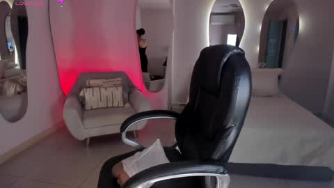 ALESSA ROMERO  online show from February 2025 06:46:02 PM