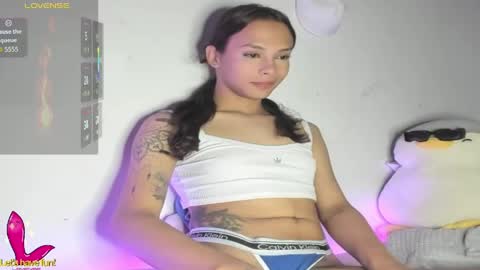 Snapshot of alessia28__ chatting on April 2026 10:03:01 PM Alessia online show from April 2026 10:03:01 PM
