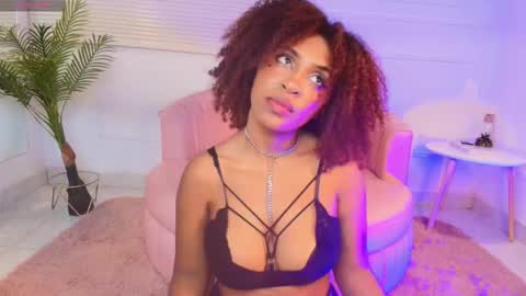 Snapshot of alessia_moon1 chatting on November 2025 01:11:01 PM Alejandra online show from November 2025 01:11:01 PM