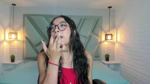 Alessia  online show from May 2026 04:28:01 AM