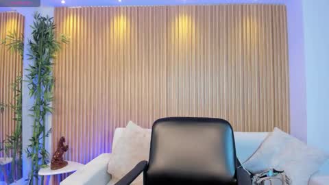 Alessia  Everyday From 0530 to 1430 Col Time online show from November 2025 12:05:02 PM