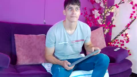 Alessio online show from November 2025 12:06:01 PM