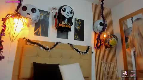 Snapshot of alesziarose chatting on October 2025 07:51:01 PM Aleszia online show from October 2025 07:51:01 PM