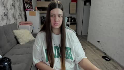 Aletta Oushen online show from December 2025 06:57:02 PM