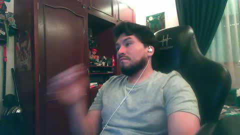 Snapshot of alevil_97 chatting on April 2026 12:30:02 AM Alejo online show from April 2026 12:30:02 AM