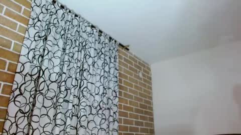 aleviz online show from February 2026 06:09:01 AM