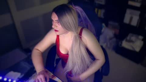 Leyla Leg online show from June 2026 09:04:01 PM