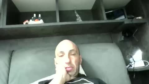 alex120475 online show from February 2026 09:44:02 PM