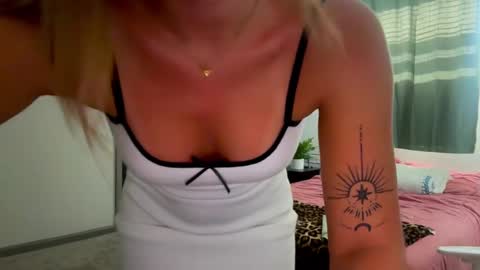 Snapshot of alex499990 chatting on December 2024 05:11:01 PM alex online show from December 2024 05:11:01 PM