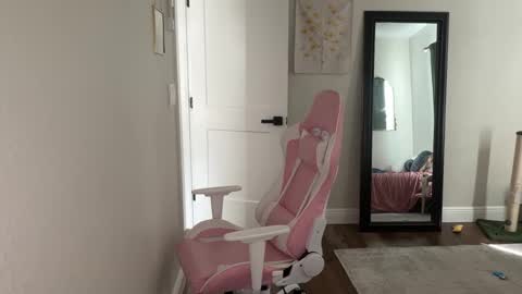 Snapshot of alex499990 chatting on October 2025 07:20:01 PM alex online show from October 2025 07:20:01 PM