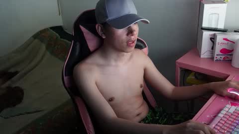 Alex online show from October 2025 12:52:02 AM