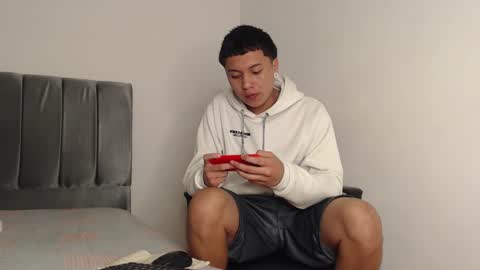 Owen online show from January 2025 03:34:02 AM