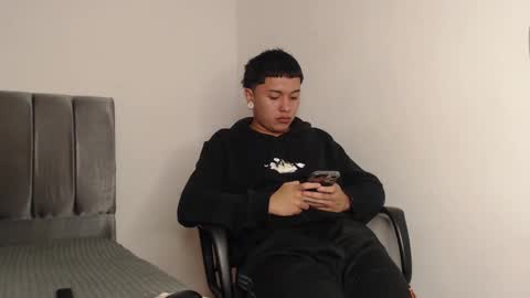 Owen online show from February 2025 04:14:02 AM