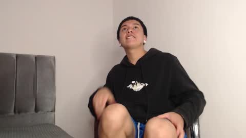 Owen online show from October 2025 01:44:02 AM