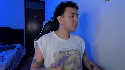 Snapshot of alex__montesco chatting on December 2025 12:16:02 AM Alex online show from December 2025 12:16:02 AM