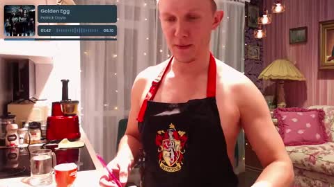 Alex Amazing online show from February 2025 09:09:01 PM