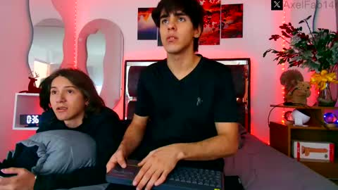 Snapshot of alex_and_fabian chatting on December 2024 06:57:02 PM sneider online show from December 2024 06:57:02 PM