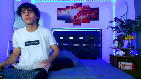 Snapshot of alex_and_fabian chatting on December 2024 09:39:01 PM sneider online show from December 2024 09:39:01 PM