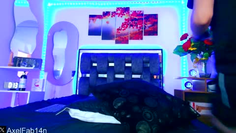 Snapshot of alex_and_fabian chatting on February 2025 06:15:02 PM sneider online show from February 2025 06:15:02 PM