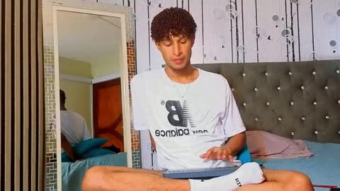 Snapshot of alex_bloom_ chatting on June 2026 07:30:02 PM Alexander online show from June 2026 07:30:02 PM