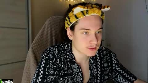 FAVORITE online show from February 2026 10:18:02 AM