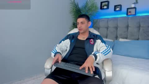 alex online show from March 2026 12:21:02 PM