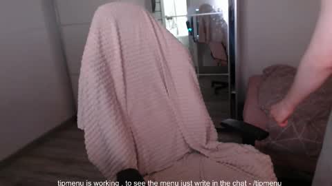 Alex online show from September 2025 08:53:01 PM