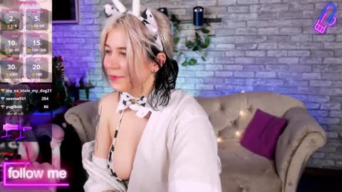 Snapshot of alex_howell chatting on January 2025 04:00:01 AM alex_howell online show from January 2025 04:00:01 AM