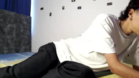 alex_mark_ online show from April 2026 05:03:01 PM