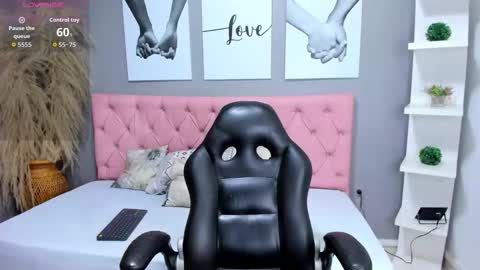 Snapshot of alex_pierce_ chatting on February 2026 07:48:01 PM Alex online show from February 2026 07:48:01 PM