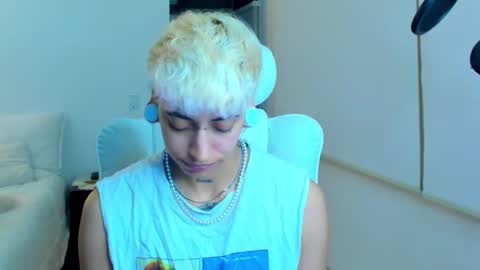 Residente0xxx online show from November 2025 06:24:02 AM