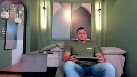 Alex Towers online show from February 2025 07:06:01 PM