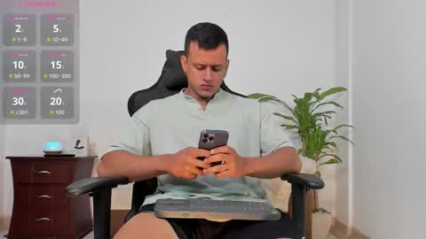 Alex Towers online show from October 2025 02:22:02 AM