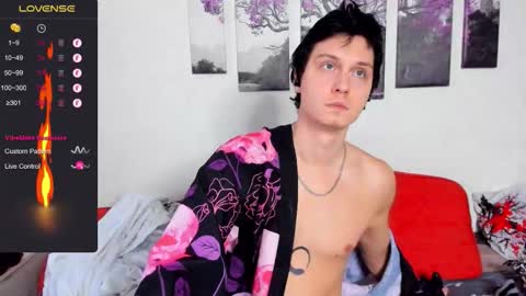 Alex WandHot online show from November 2025 08:25:01 AM