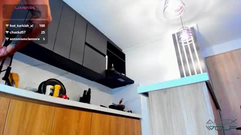 Alex Wolf online show from January 2026 02:47:02 AM